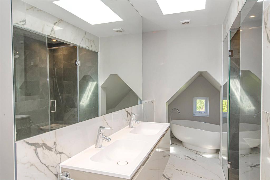 Bedroom 5 En-Suite B