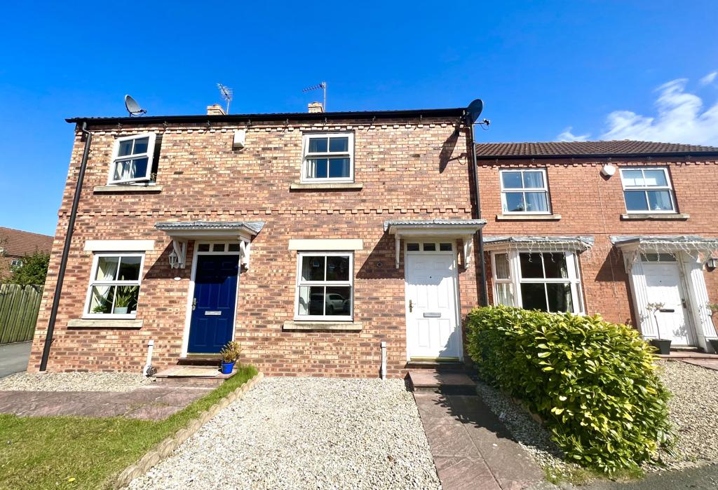 Royston Close, Strensall, York 2 bed terraced house £850 pcm (£196 pw)