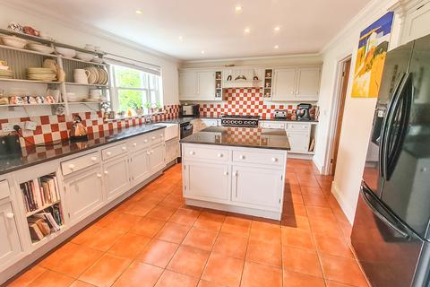 46 Friary Road, Wraysbury, Staines, TW19 5JP