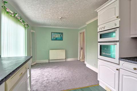 3 bedroom end of terrace house to rent - Gilmonby Road, Park End, TS3