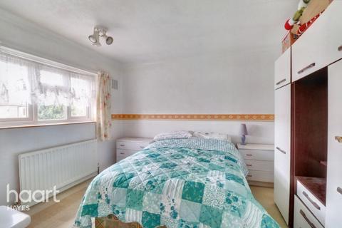 92 Attlee Road, Hayes, UB4 9JE