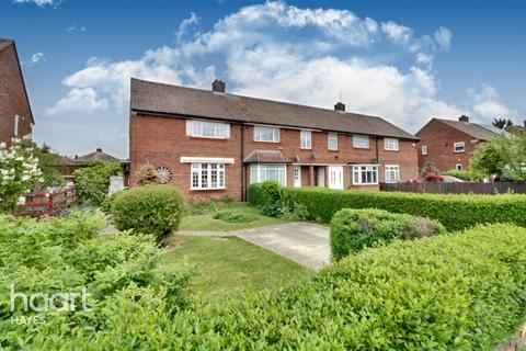 92 Attlee Road, Hayes, UB4 9JE