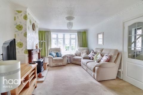 92 Attlee Road, Hayes, UB4 9JE