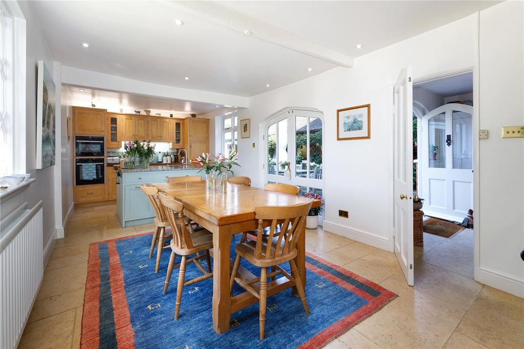 Kitchen/Breakfast