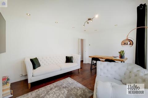 2 bedroom apartment to rent, Whitnell Way, London, SW15