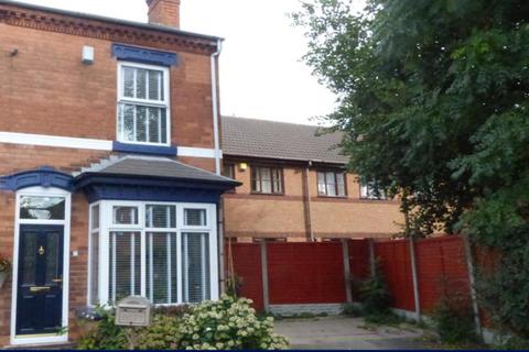 3 bedroom end of terrace house to rent, Yew Tree Road, Wylde Green