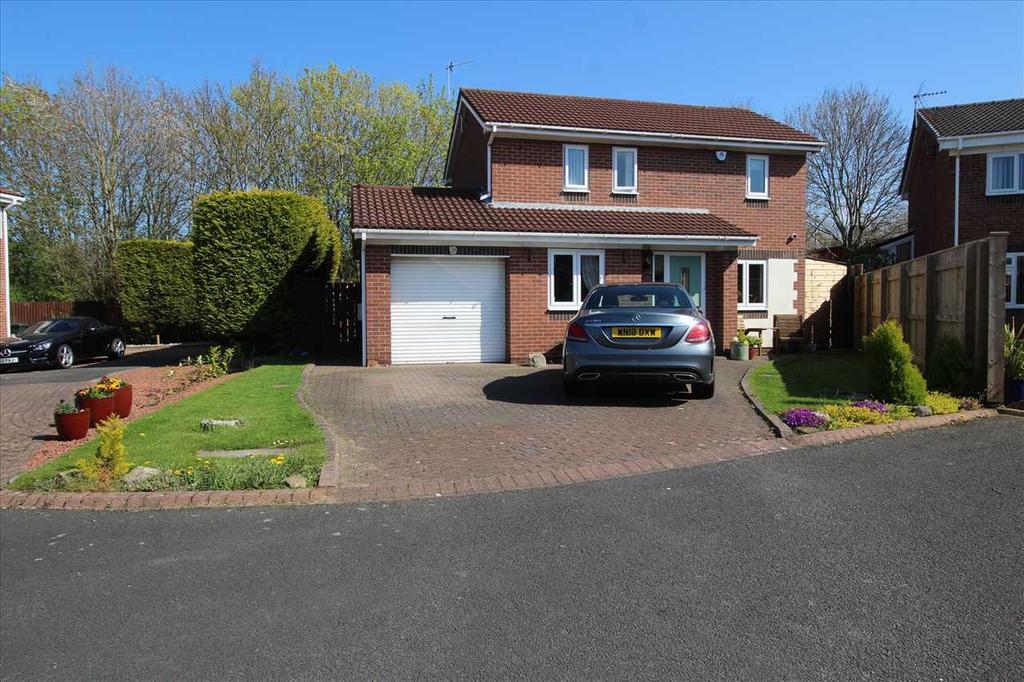 Seaton Croft, Annitsford 3 bed detached house £260,000