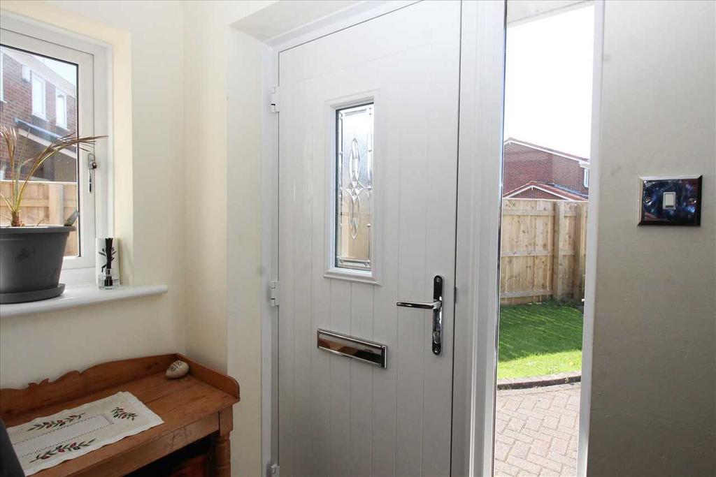 Seaton Croft, Annitsford 3 bed detached house £260,000