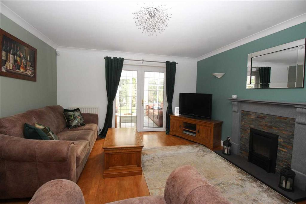 Seaton Croft, Annitsford 3 bed detached house £260,000