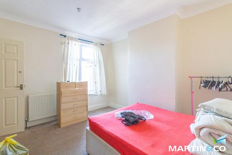 1 bedroom in a house share to rent - Galton Road, Bearwood, B67