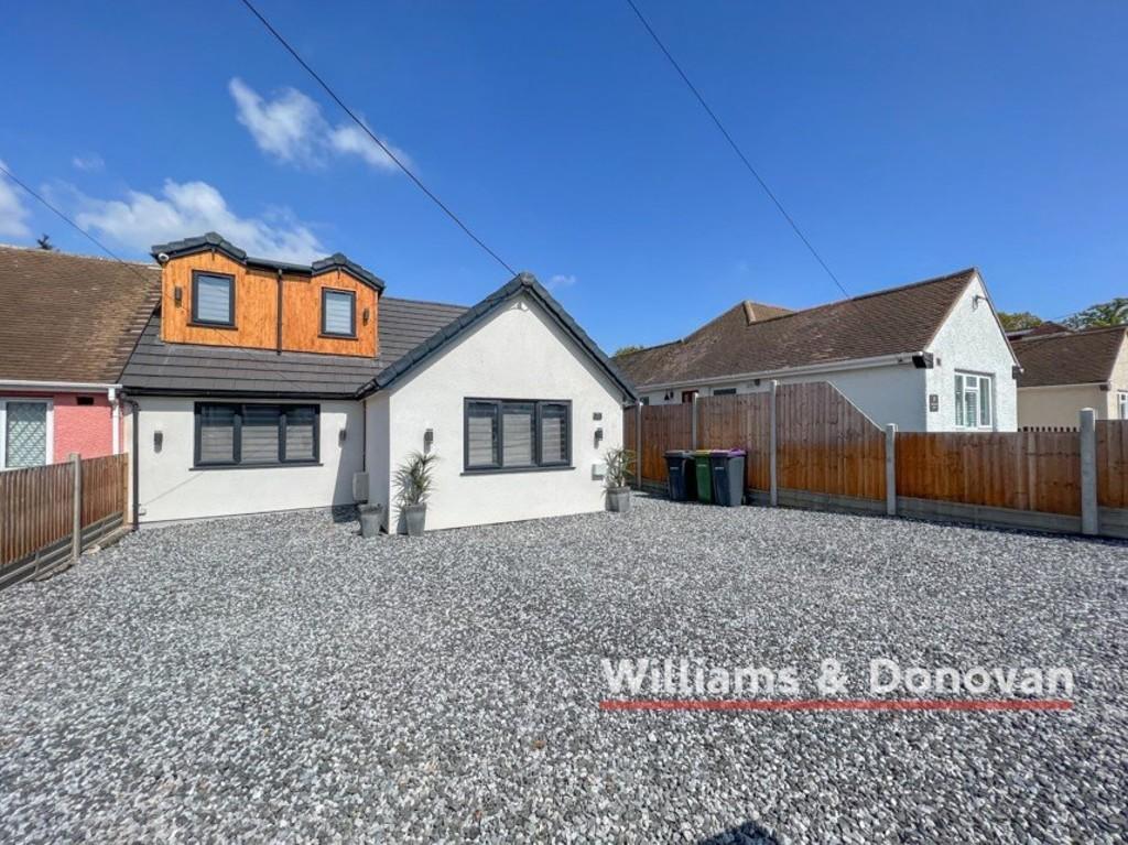 Hawkwell Road, Hockley 5 bed chalet £550,000