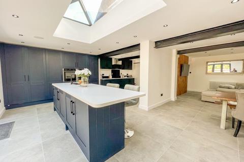 25 Hawkwell Road, Hockley, SS5 4DD