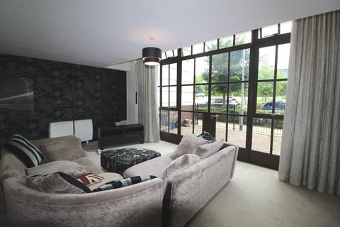 3 bedroom apartment to rent, Ovaltine Court, Ovaltine Drive, Kings Langley, Hertfordshire, WD4 8GZ