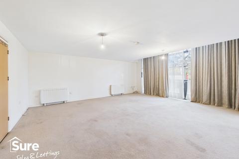 3 bedroom apartment to rent, Ovaltine Court, Ovaltine Drive, Kings Langley, Hertfordshire, WD4 8GZ