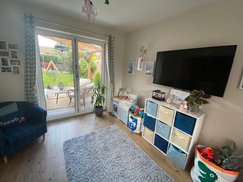 Snug/playroom
