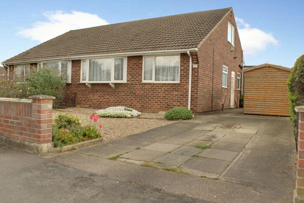 Woodhall Way, Molescroft, Beverley... 2 bed semidetached bungalow £