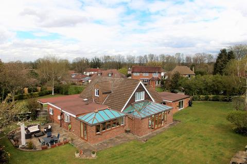 6 Walnut Tree Close, Banstead, SM7 1QT