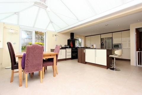 6 Walnut Tree Close, Banstead, SM7 1QT