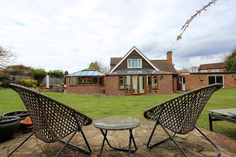 6 Walnut Tree Close, Banstead, SM7 1QT