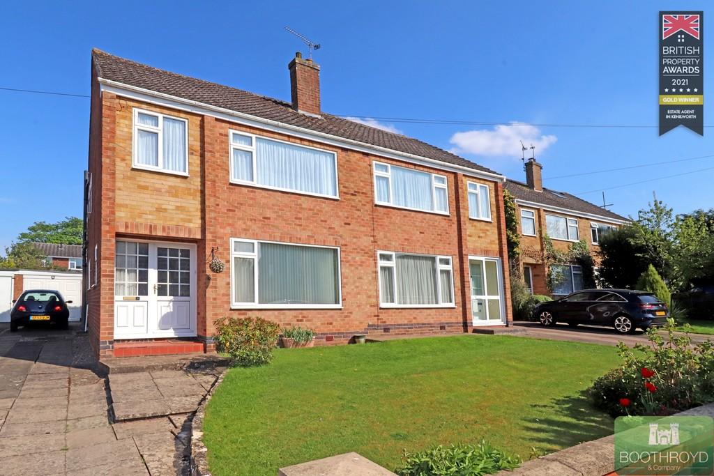 Lunn Avenue, Kenilworth 3 bed semidetached house £390,000