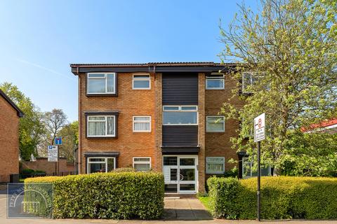 Flat 6, 21 Aldersbrook Road, London, E12 5HH