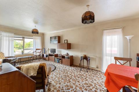 Flat 6, 21 Aldersbrook Road, London, E12 5HH