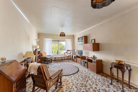 Flat 6, 21 Aldersbrook Road, London, E12 5HH