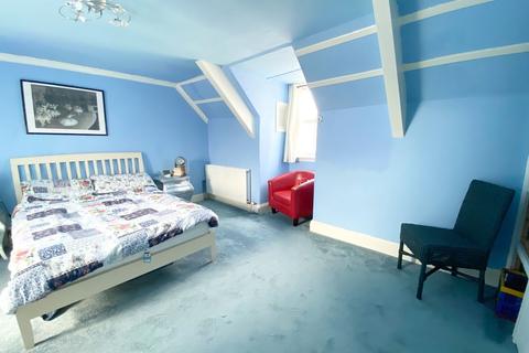 4 bedroom terraced house for sale - Penare Terrace, Penzance
