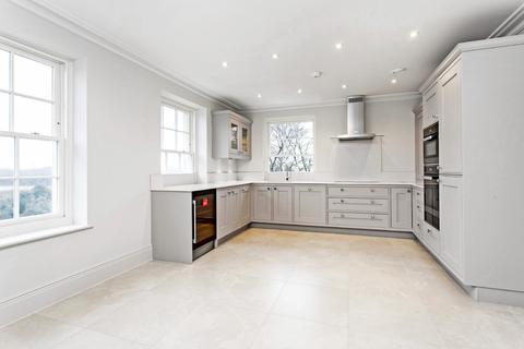 15 Connaught Square, Winchester, SO22 5QQ