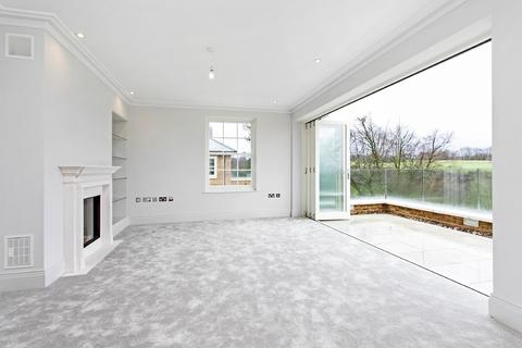 15 Connaught Square, Winchester, SO22 5QQ