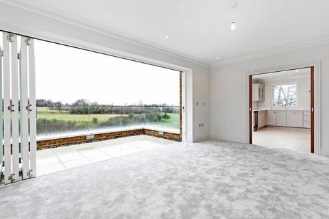 15 Connaught Square, Winchester, SO22 5QQ