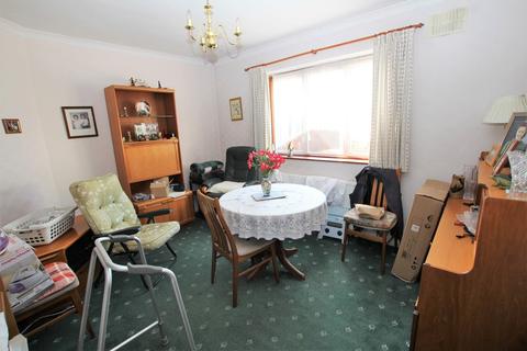47 Leysdown Avenue, Bexleyheath, DA7 6AZ