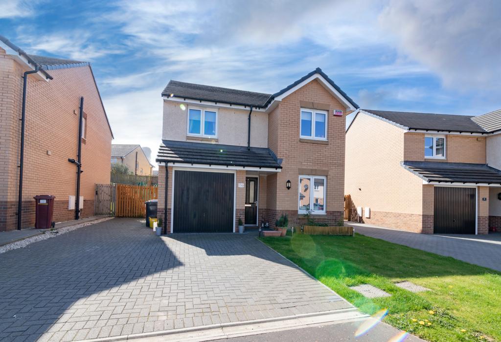 10 Honeydew Drive, Cambuslang... 4 bed detached house £310,000