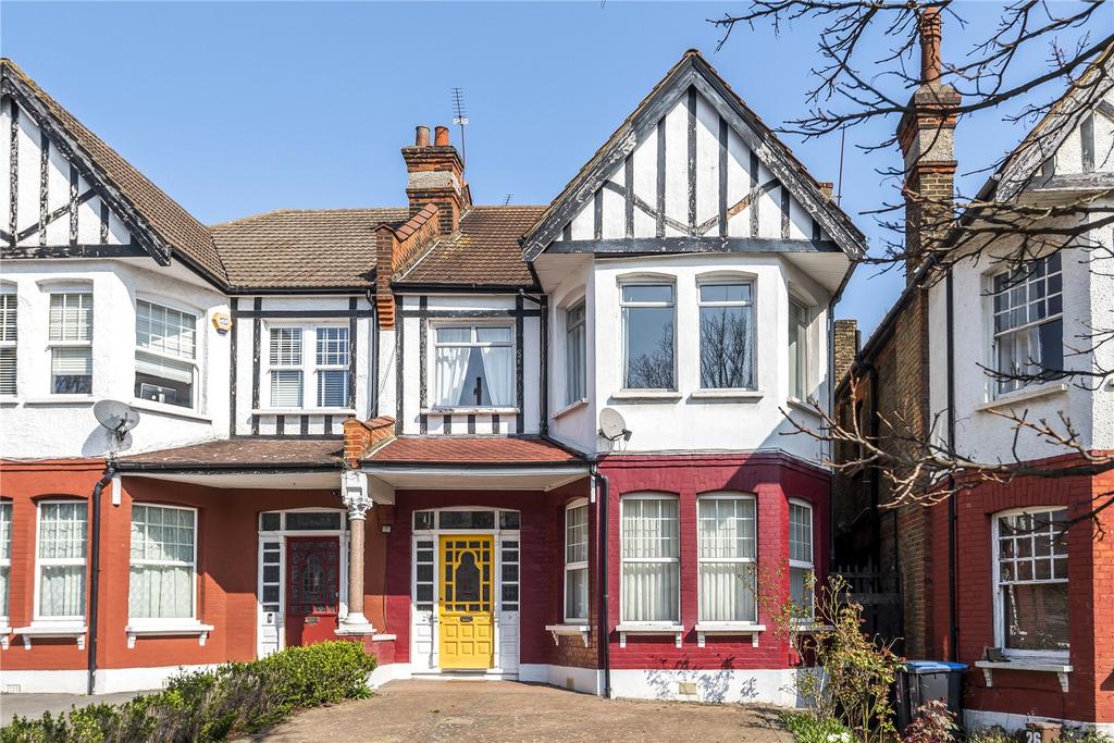 Fox Lane, Palmers Green, London, N13 2 bed flat £1,450 pcm (£335 pw)