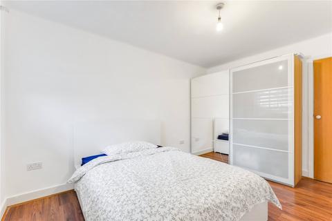 2 bedroom apartment for sale, Albert Basin Way, London, E16