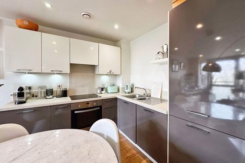 2 bedroom flat for sale, Green Lane, Brunel Court, HA8