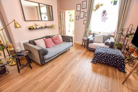 Flat 2, 10 Oxford Road, Exeter, EX4 6QU