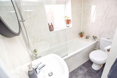 Flat 2, 10 Oxford Road, Exeter, EX4 6QU
