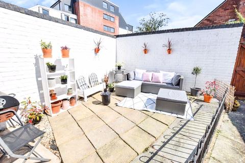 Flat 2, 10 Oxford Road, Exeter, EX4 6QU