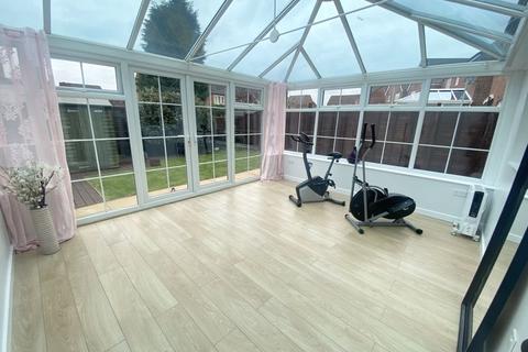 27 Ramblers Way, Sutton Coldfield, B75 5DJ