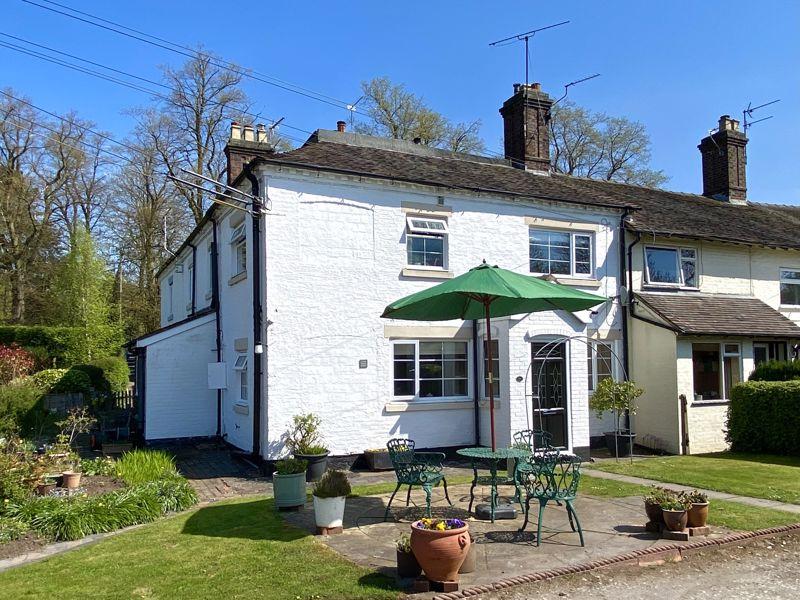 The Village, Keele 2 bed cottage £300,000