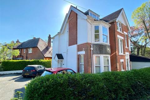 Flat 3, 7 Denewood Road, Bournemouth, BH4 8EB