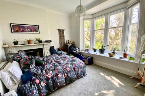 Flat 3, 7 Denewood Road, Bournemouth, BH4 8EB