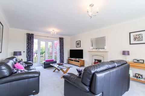 34 Chestnut Walk, Cheddleton, Leek, ST13 7BJ