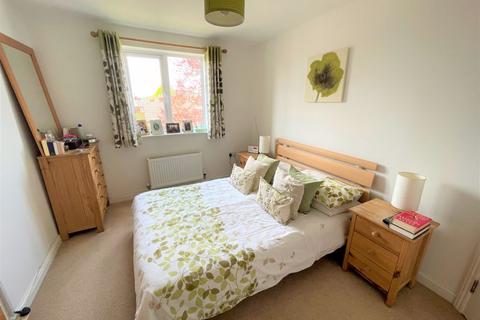 Flat 7, 1 Bloomfield Terrace, Gloucester, GL1 5QR