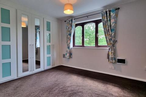 1 bedroom flat to rent, Goldthorn Court, Parkfield Rd, Wolverhampton.