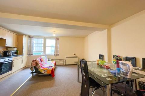 2 bedroom apartment for sale - High Street, Shepton Mallet