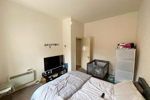 2 bedroom apartment for sale - High Street, Shepton Mallet