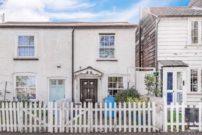 First Cross Road, Twickenham 1 bed semidetached house £400,000