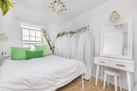 12 First Cross Road, Twickenham, TW2 5QA